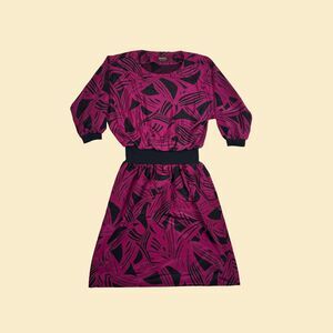 70s/80s geometric pink dress by Raoul, size 12 vintage long sleeve satin dress